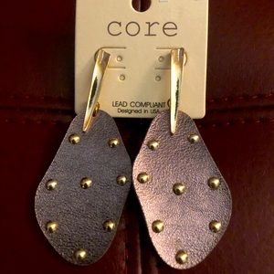 Champagne 🥂 🍾 & Gold-tone Leather Earrings